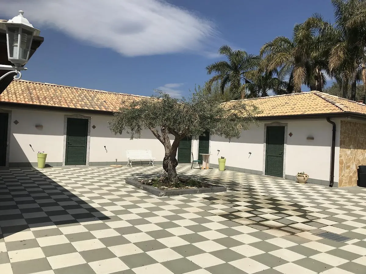 Borgo San Biagio Villa Calatabiano Italië